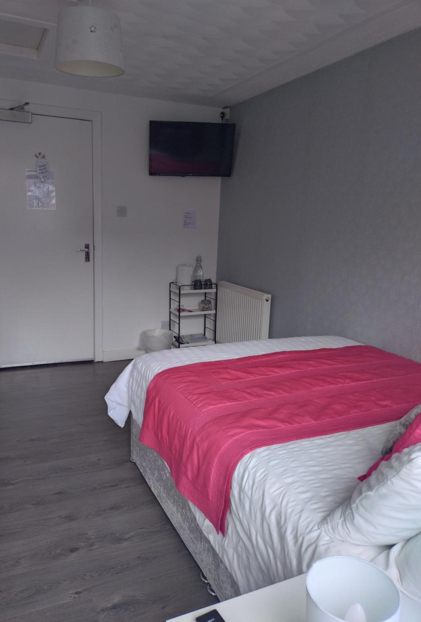 Anchorage Guest House - Also 1 Room Available With Hot Tub,Must Be Booked Separately 발로크 객실 사진